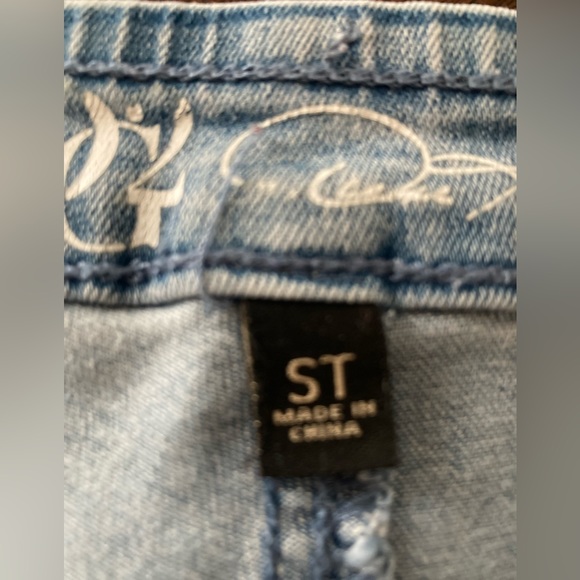 Ladies Size Small Tall Diane Gilman Pull On Light Washed Jean Capris - Picture 16 of 16